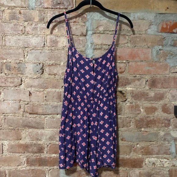 TOBI Navy & Red Romper - Small - Picture 4 of 5